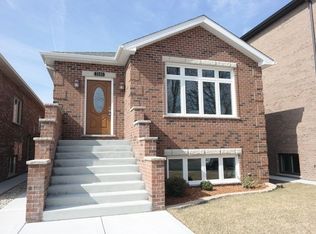 5540 S Narragansett Ave, Chicago, IL 60638