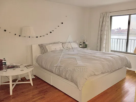 Rented by Peter Ashe | media 54