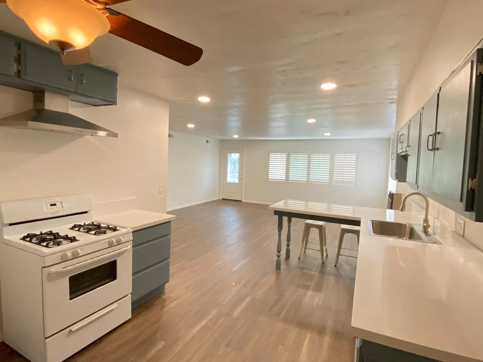 9508 San Diego St — Photo 2
