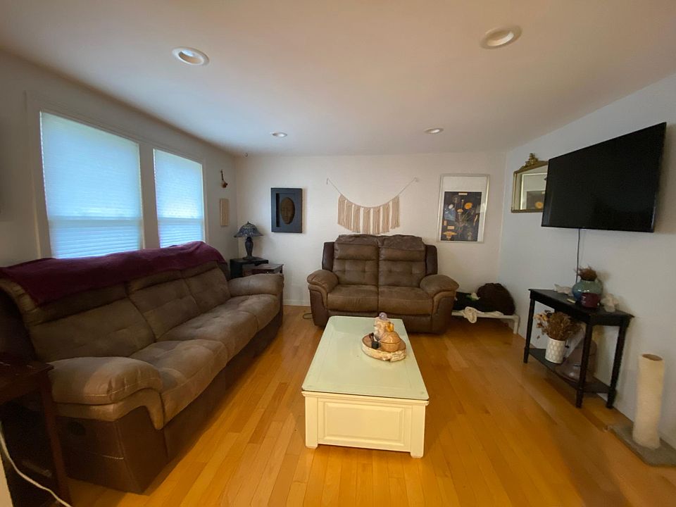 1st image of 101 Gilman St