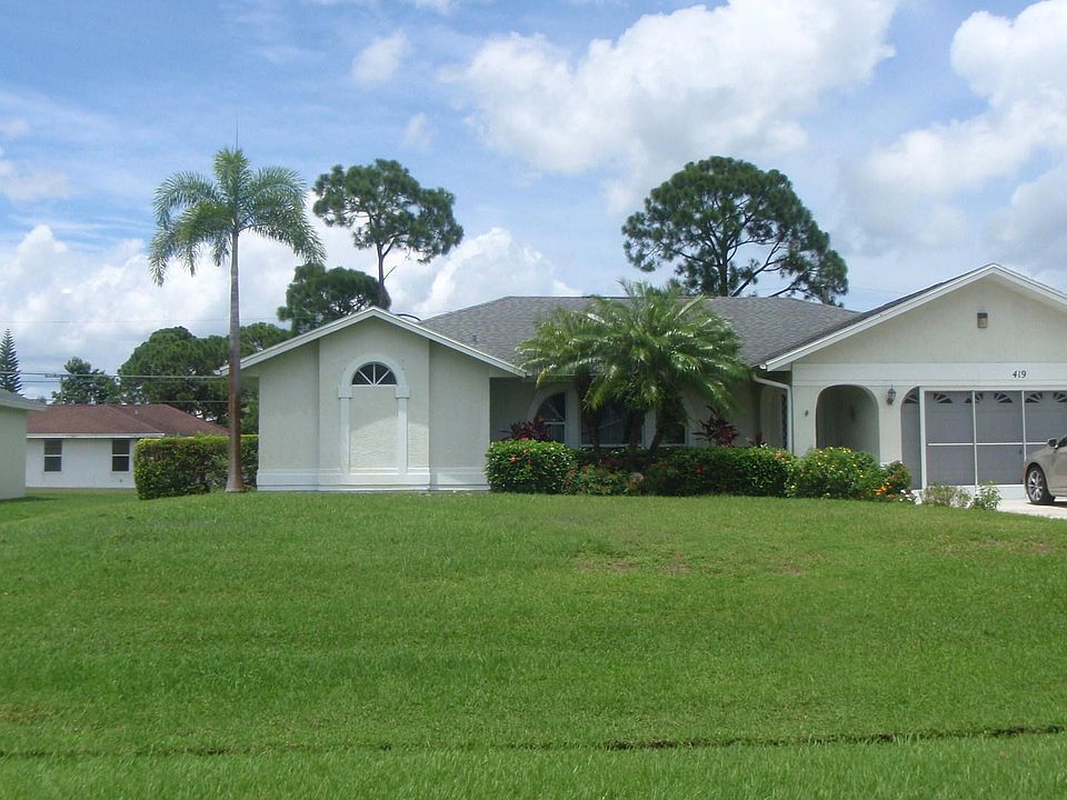 1st image of 419 SW Lakehurst Drive