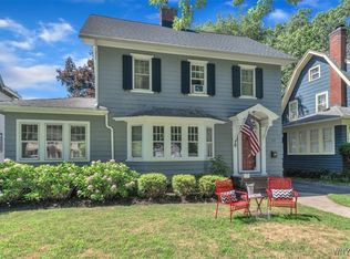 153 Chestnut Hill Dr, Rochester, NY 14617