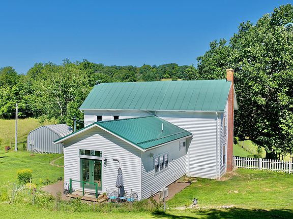 3rd image of 500 Charles Booth Rd