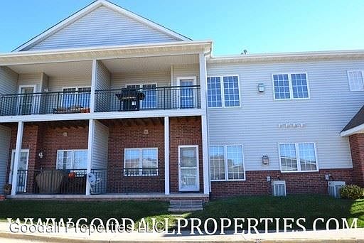 2nd image of 1355 SE Florence Dr APT 510