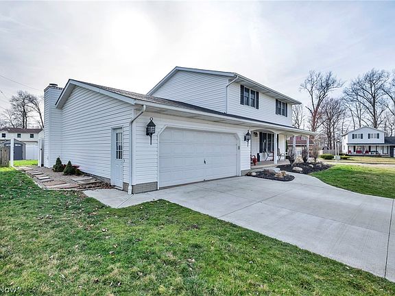 4th image of 689 Appleseed Dr