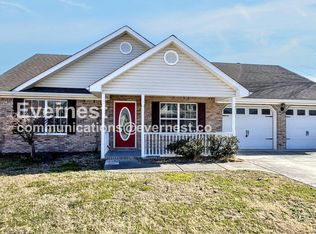 183 Bunker Dr, Rossville, GA 30741