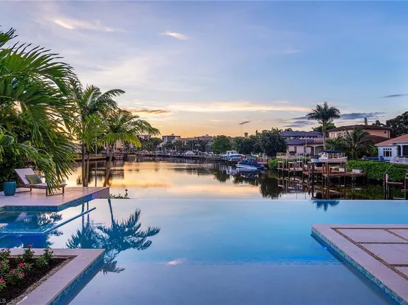 371 Hawser LN, NAPLES, FL 34102