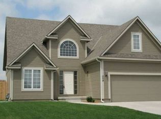 224 SW Ascot Cir, Lees Summit, MO 64082
