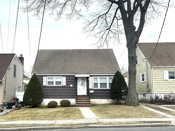 273 Gansevoort Blvd, Staten Island, NY 10314