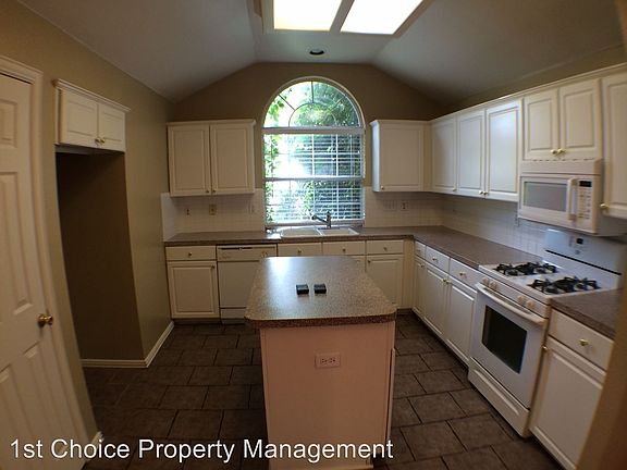 5th image of 4328 Stone Hollow Way