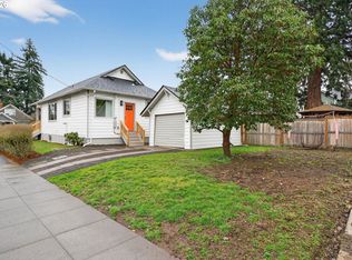 702 NE Rosa Parks Way, Portland, OR