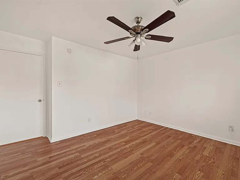 16315 April Ridge Dr — Photo 25