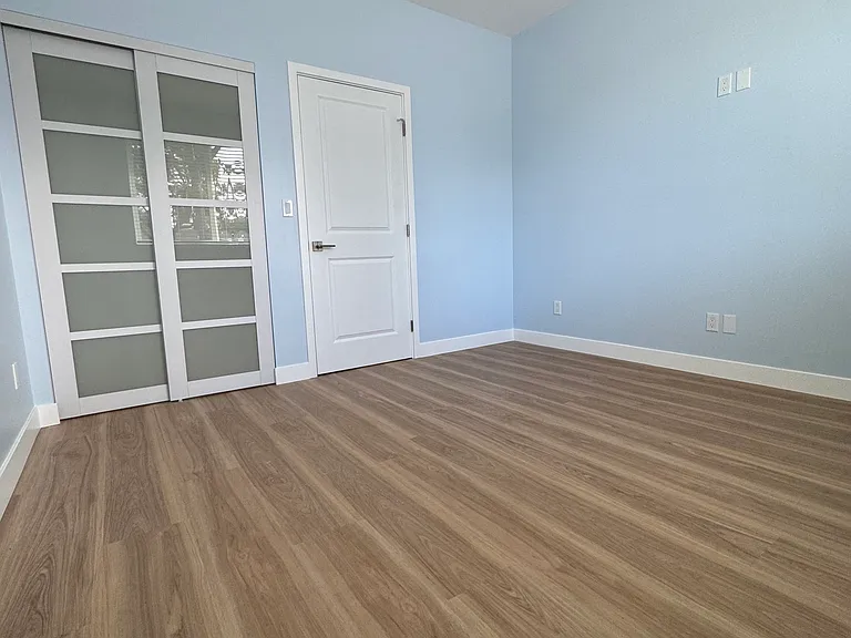 19803 Gilmore St — Photo 10