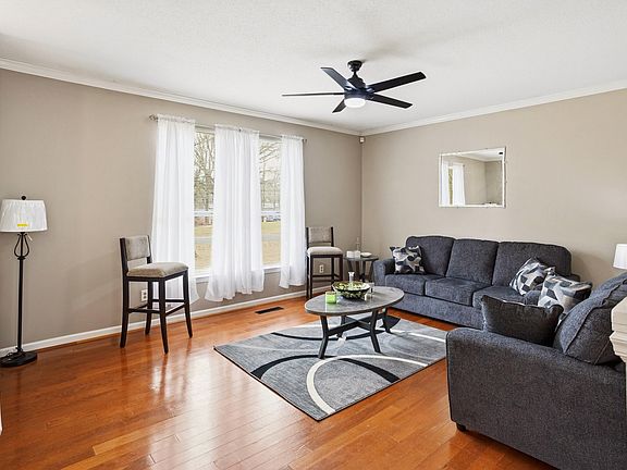 4th image of 2048 White Post Rd