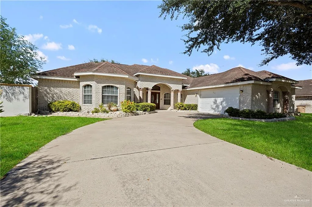 4 bed, 3.0 bath, 2315 sqft, $2,500 — Photo 1