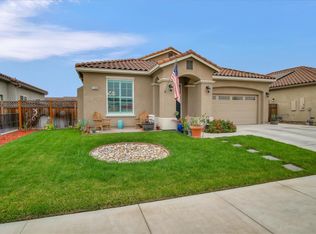 1200 Black Forest Dr, Hollister, CA