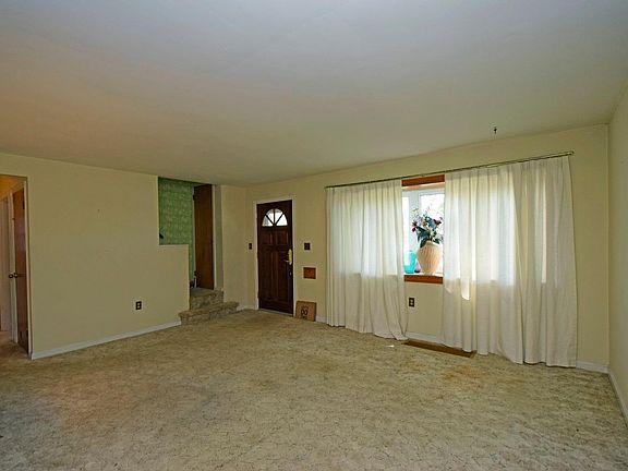 4th image of 1412 Larry Joe Dr