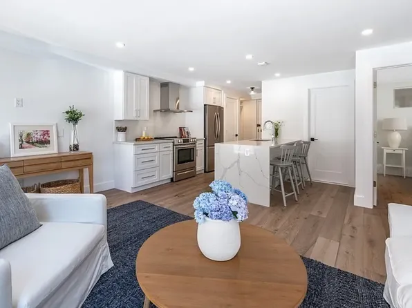 123 Sewall Ave APT 1G, Brookline, MA 02446