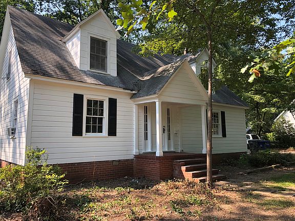 2nd image of 412 Lucerne Dr