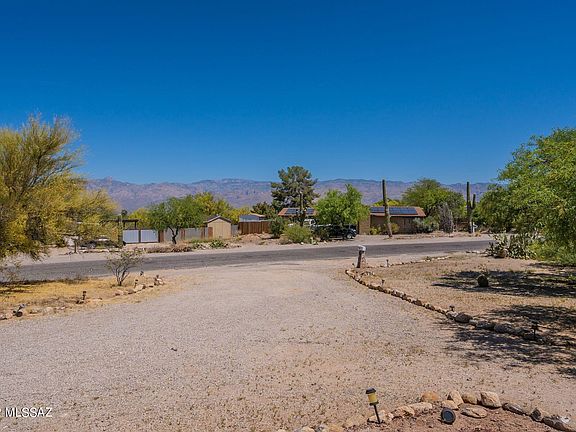 2nd image of 10442 E Calle Del Este