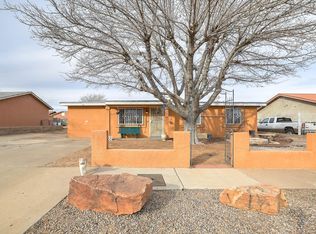 9201 Reba Ave SW, Albuquerque, NM 87121