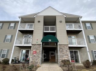 38 White Pine Cir APT 100, Stafford, VA 22554