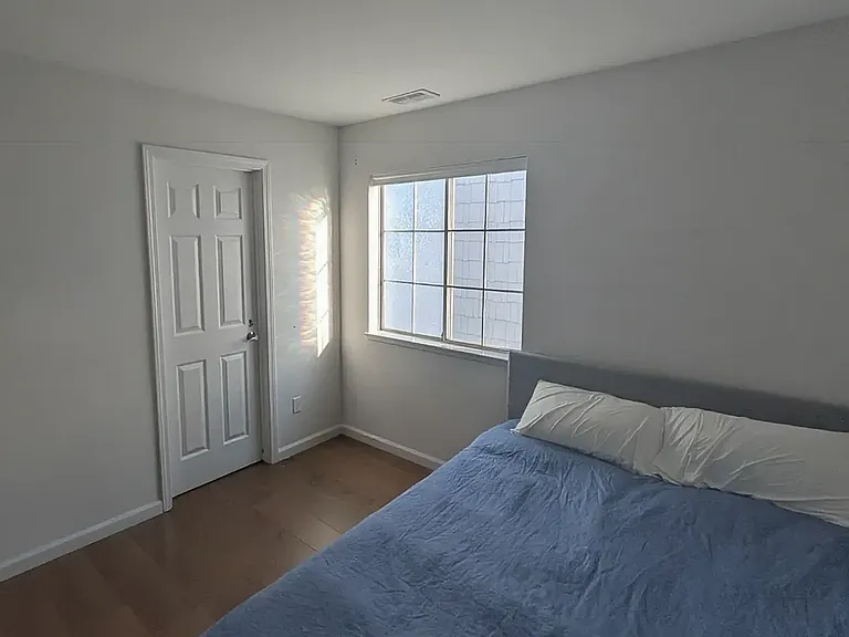 246 Biarritz Ct — Photo 10