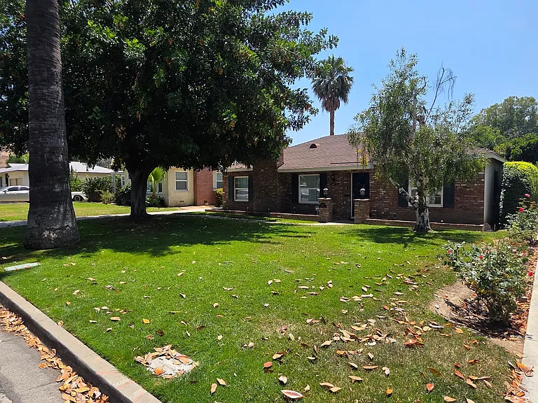 3524 Bandini Ave — Photo 2