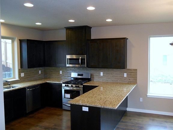 4th image of 1405 NE 72nd Way
