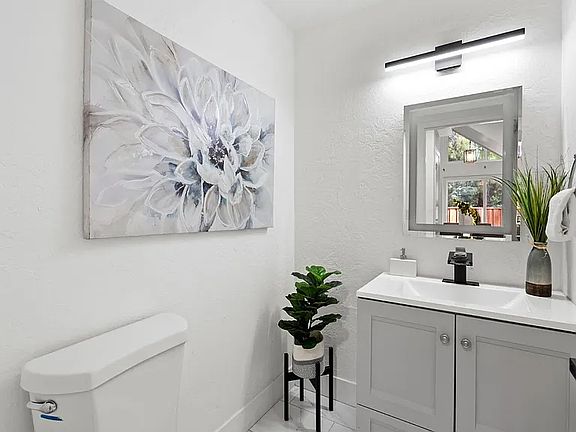 4th image of 1865 Las Ramblas Dr #1