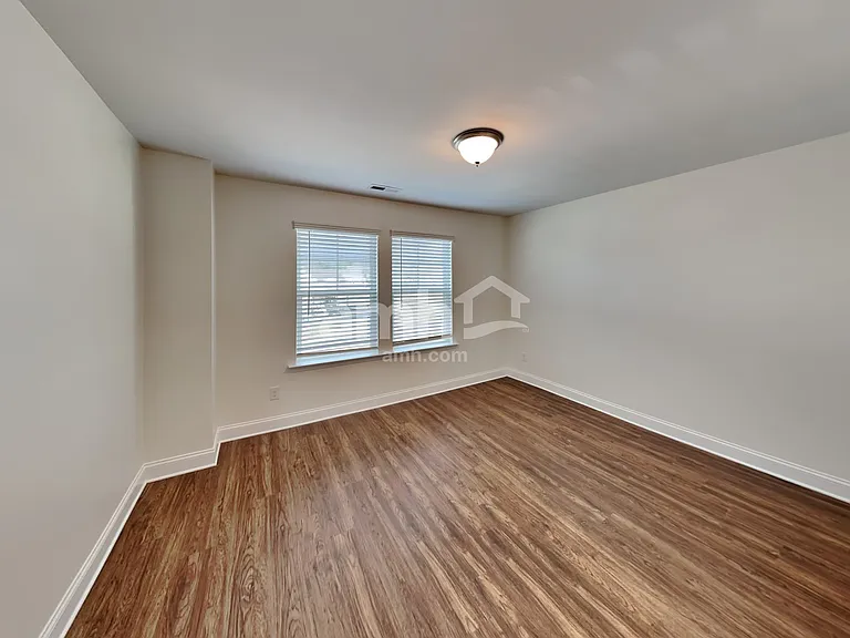 4901 Wilcrest Ct — Photo 16