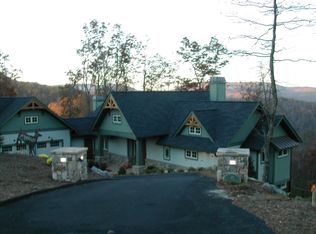 15 Fire Azelea Ln, Laurel Park, NC 28739