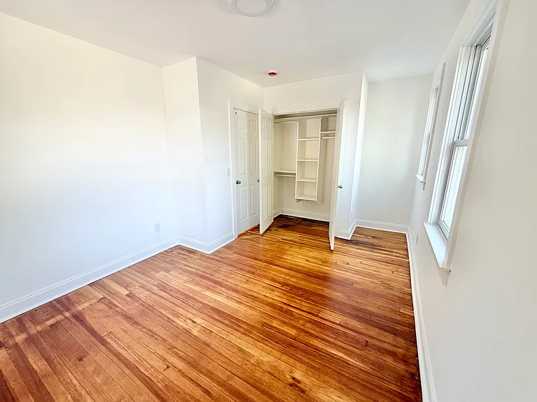 109 Marble Ave — Photo 19