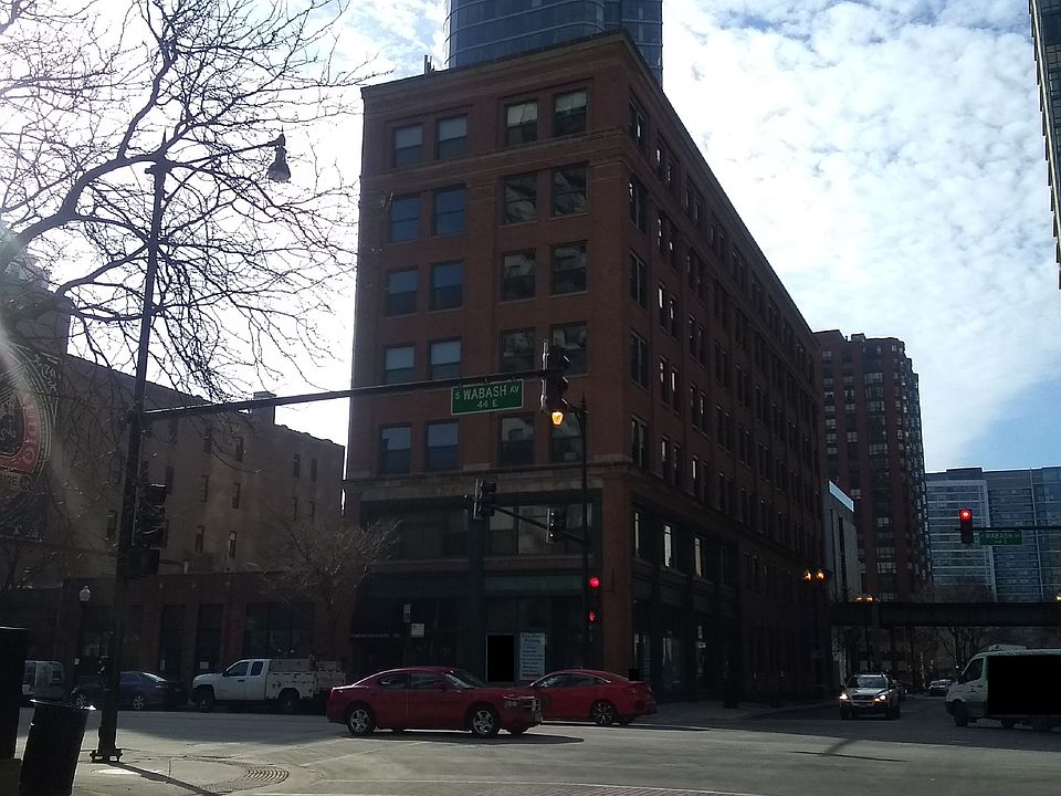 2nd image of 900 S Wabash Ave APT 501