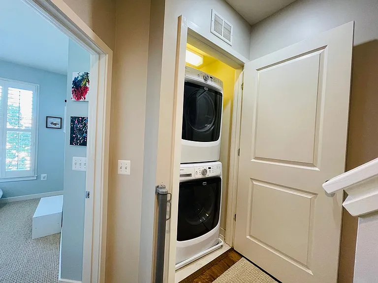 924 Pete Jones Way — Photo 25