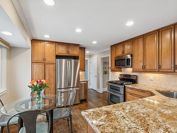 5th image of this home