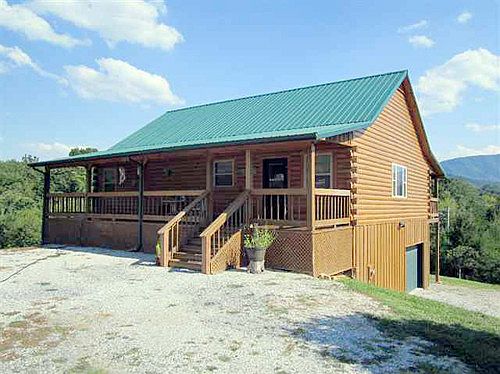 1st image of 306 Wooded Acres Ln