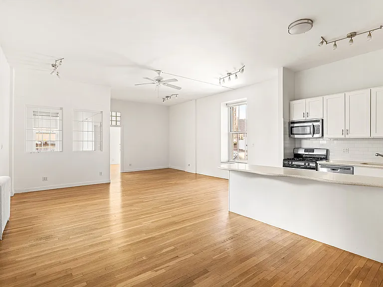 395 Broadway #7E — Photo 2