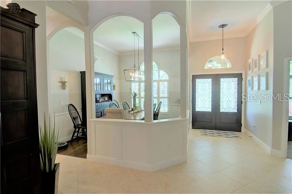 4 bed, 2283 sqft, $4,250 — Photo 3