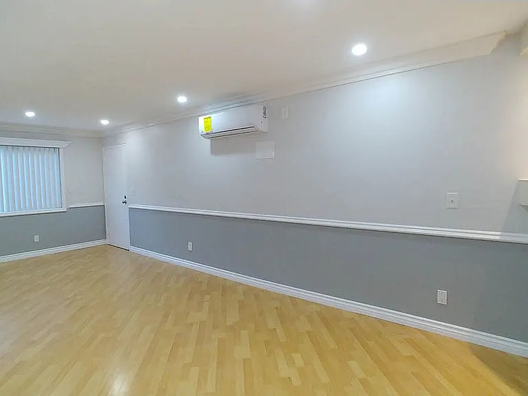 Alhambra @ Studio City Apts. — Photo 48