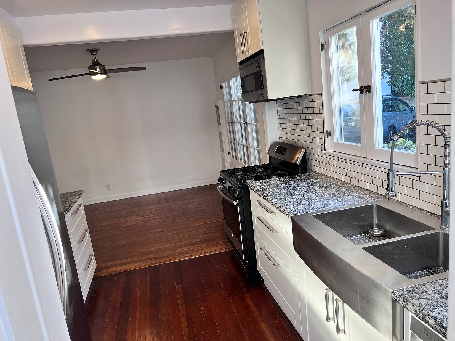 2 bed, 1700 sqft, $4,400 — Photo 3