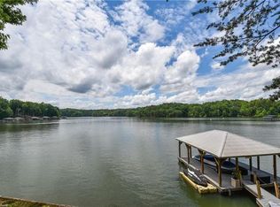 108 Deer Cove Ln, Troutman, NC 28166