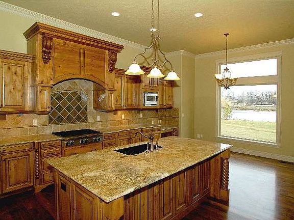 2nd image of 370 N Shady Creek Dr