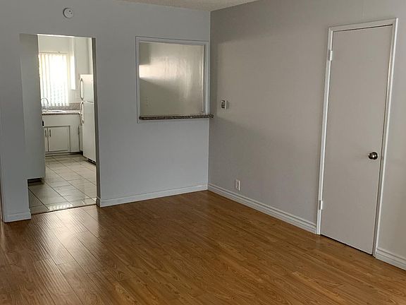 2nd image of 944 N Sierra Bonita Ave #3