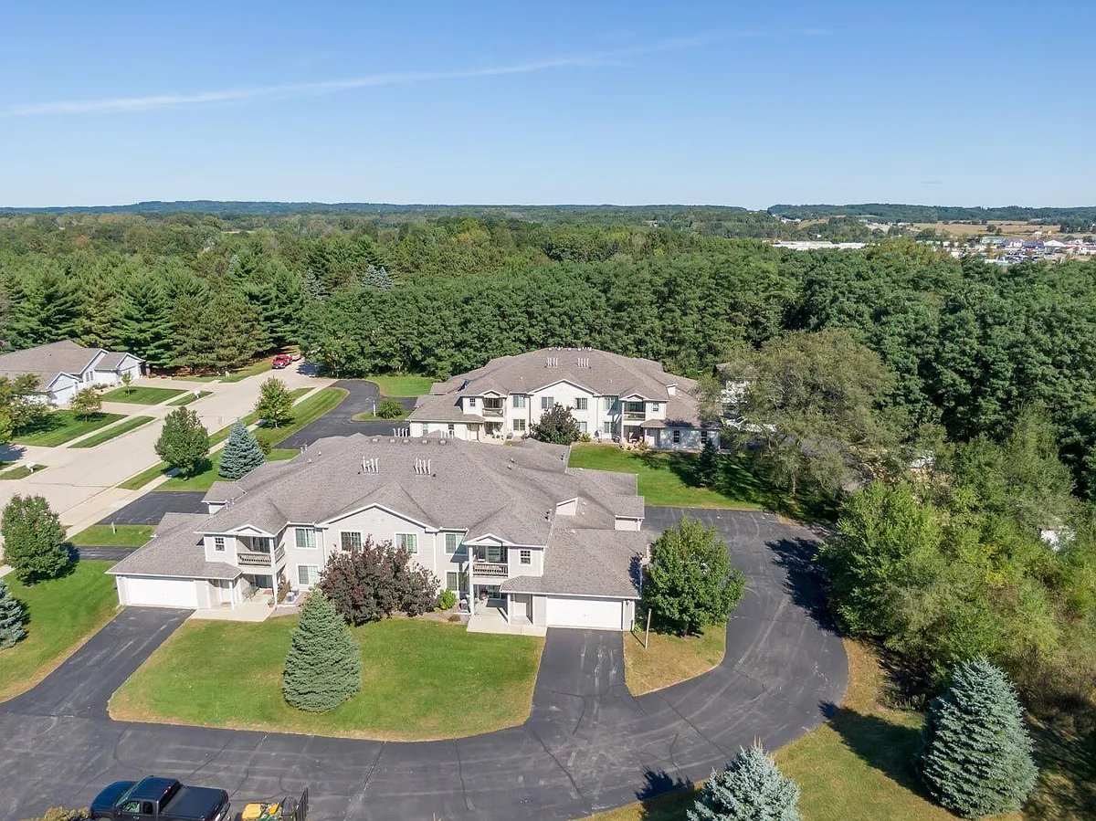 Building Photo - 2825 Northridge Dr