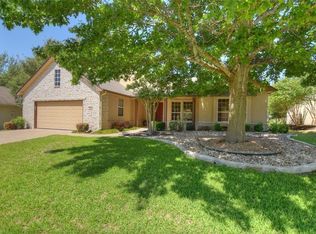 121 Cold Springs Dr, Georgetown, TX 78633