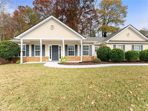 584 Jefferson Walk Cir, Jefferson, GA 30549