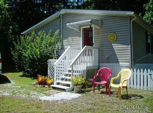 12 Gertrude Ln, Candler, NC 28715