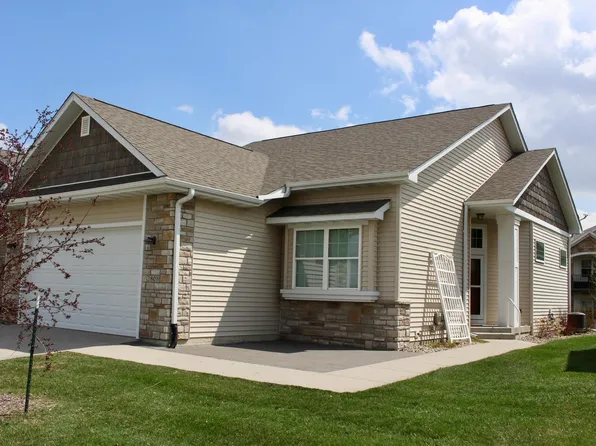 2808 Roxboro Dr, Ames, IA 50010