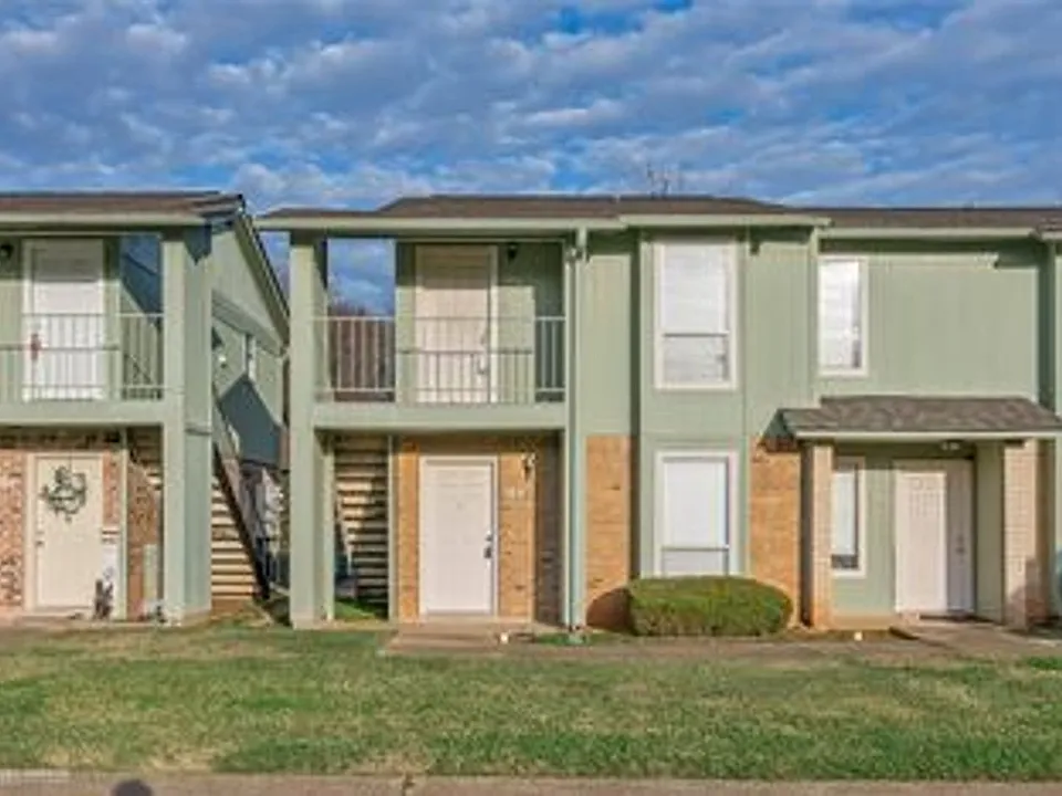 5705 E Texas St #84